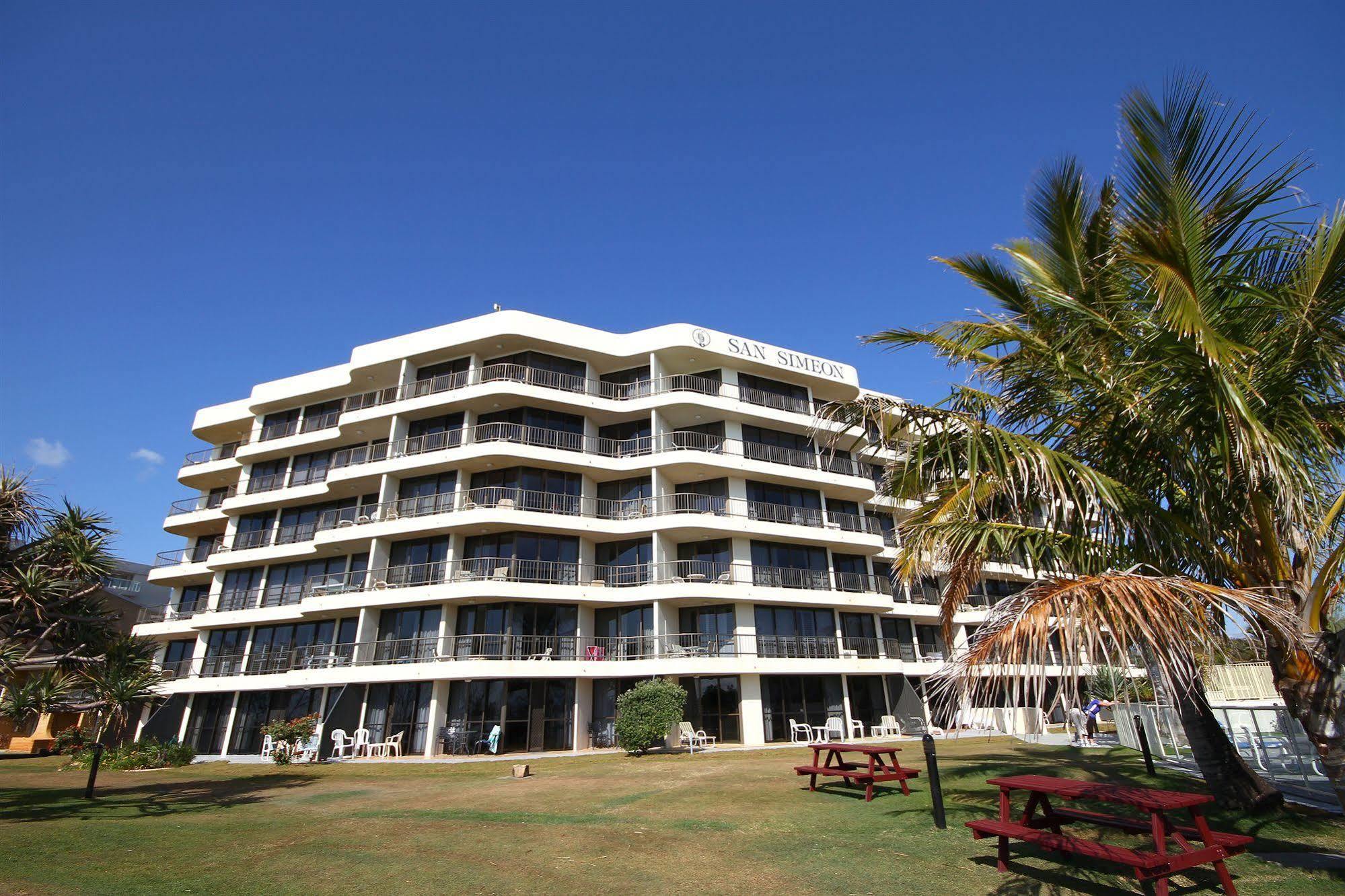 San Simeon Beachfront Apartments Tugun Gold Coast Bagian luar foto