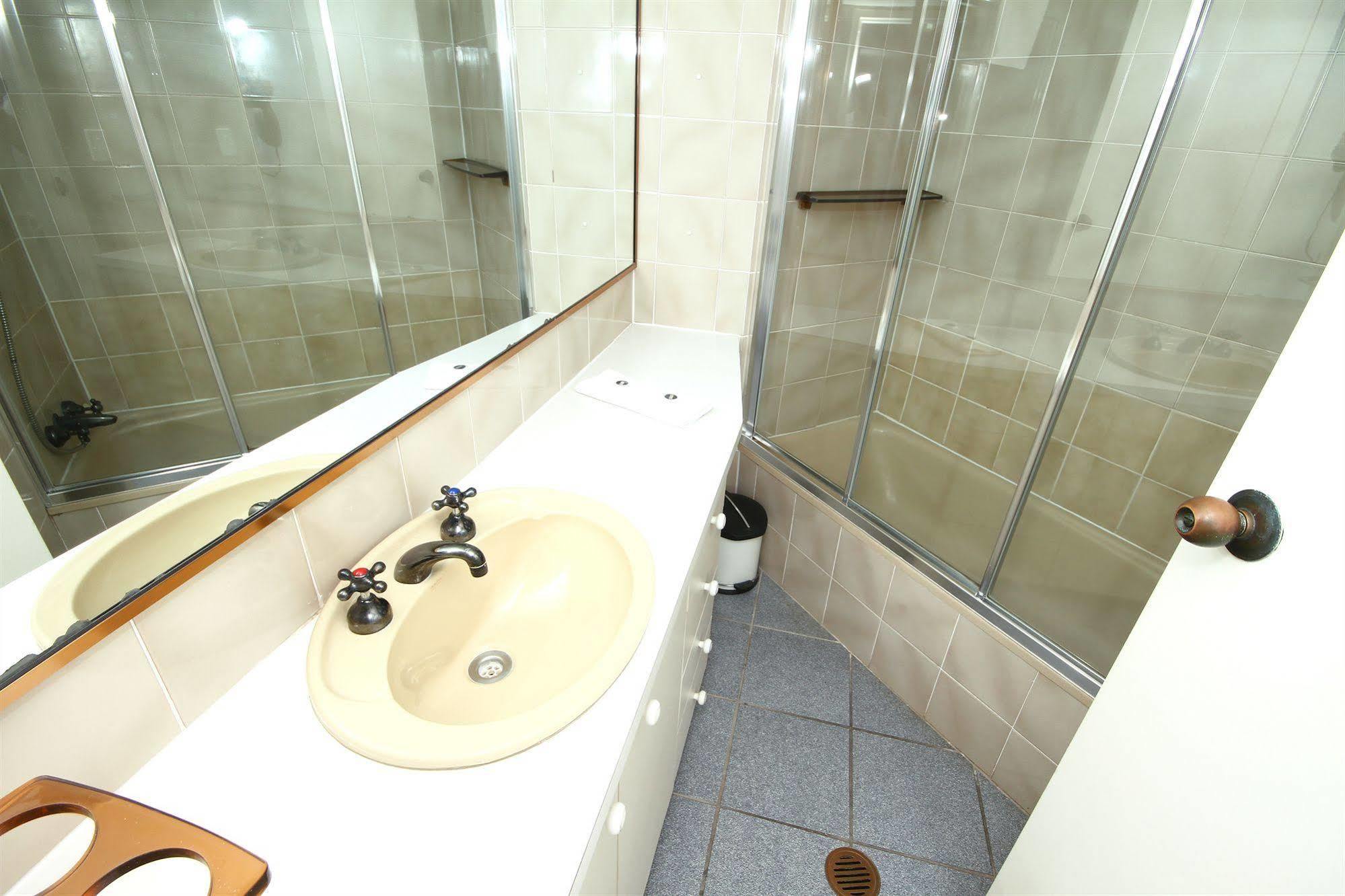 San Simeon Beachfront Apartments Tugun Gold Coast Bagian luar foto