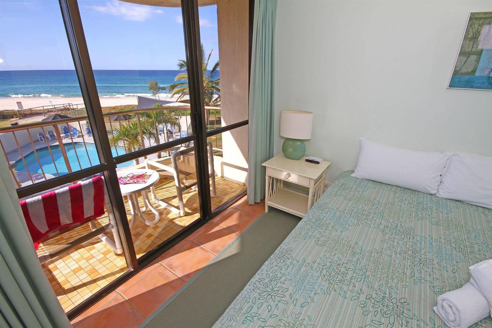 San Simeon Beachfront Apartments Tugun Gold Coast Bagian luar foto